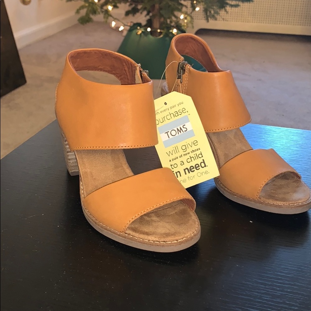 Toms Sandals
